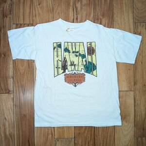 Hawaii Vintage Graphic Tee (XL)